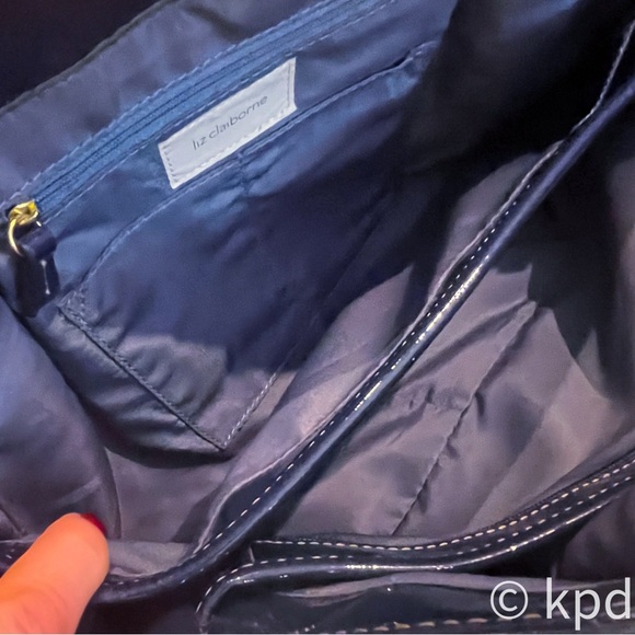 NWOT Liz Claiborne Classic Tote - Picture 6 of 6